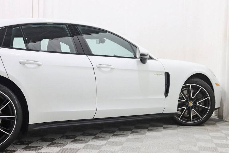 2022 Porsche Panamera