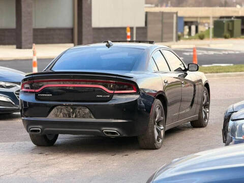 2017 Dodge Charger SXT