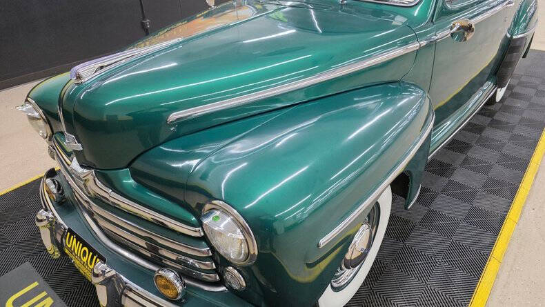 1948 Ford Super Deluxe