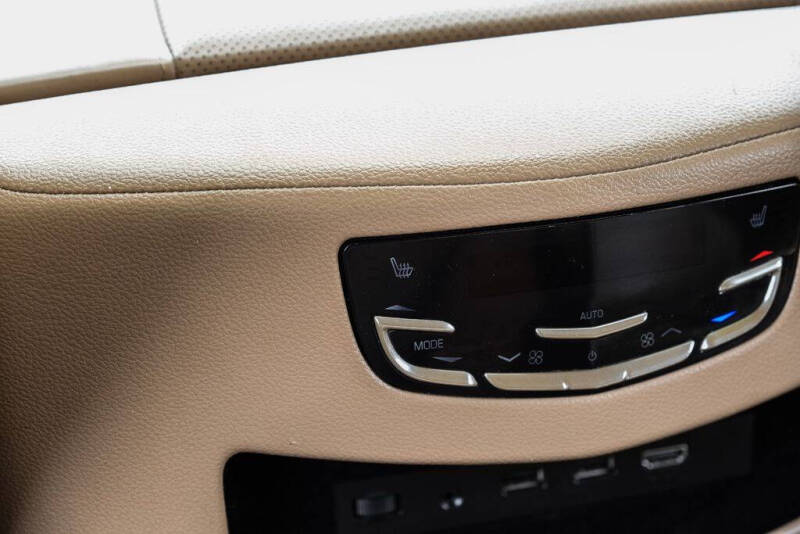 2019 Cadillac Escalade Platinum