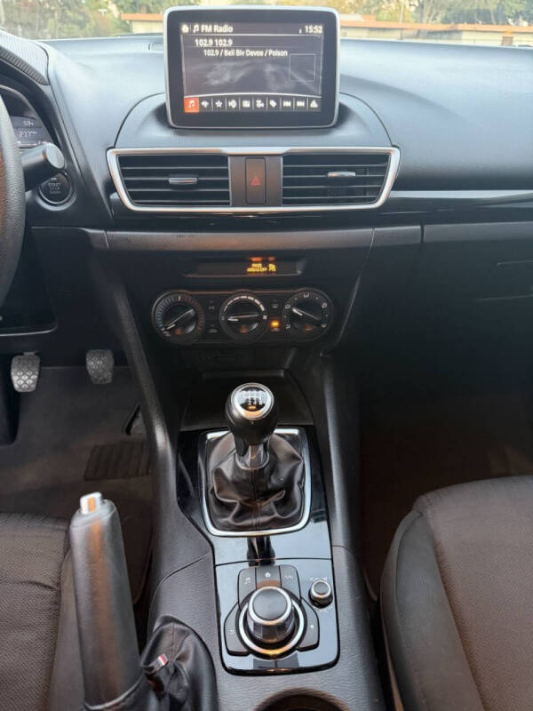 2016 Mazda MAZDA3 i Sport