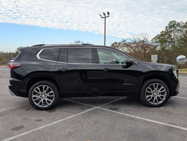 2024 GMC Acadia Denali
