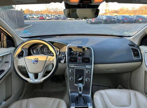 2015 Volvo XC60 T5 Premier