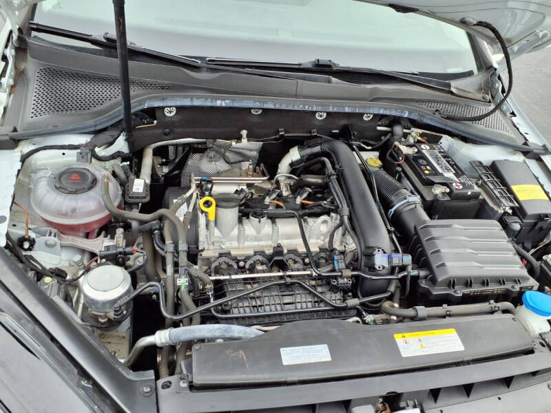 2021 Volkswagen Golf TSI