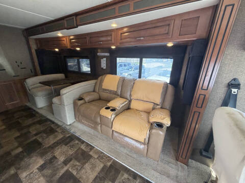 2014 Fleetwood RV Bounder