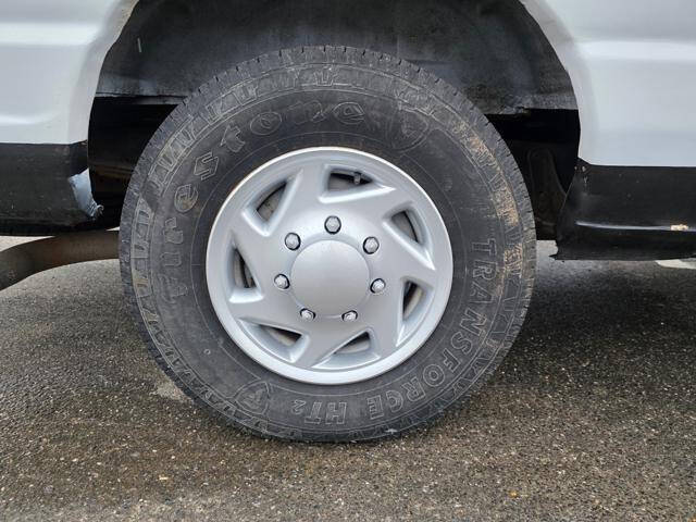 2012 Ford E-Series E-350 SD