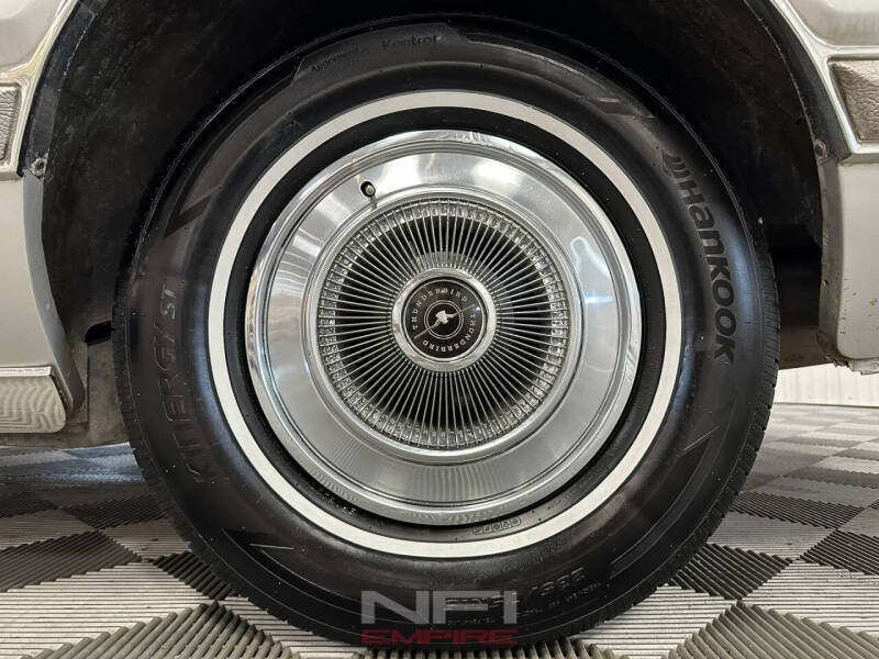 1975 Ford Thunderbird