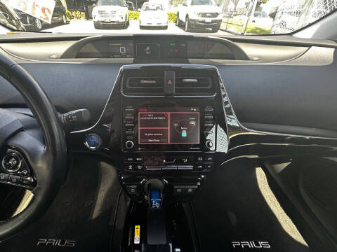 2022 Toyota Prius XLE