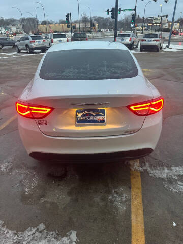 2016 Chrysler 200 LX