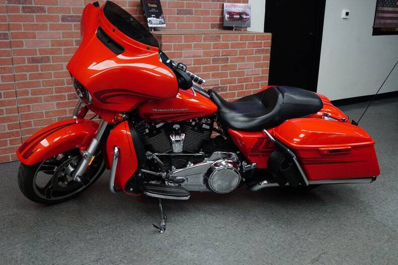 2017 Harley-Davidson Street Glide Special