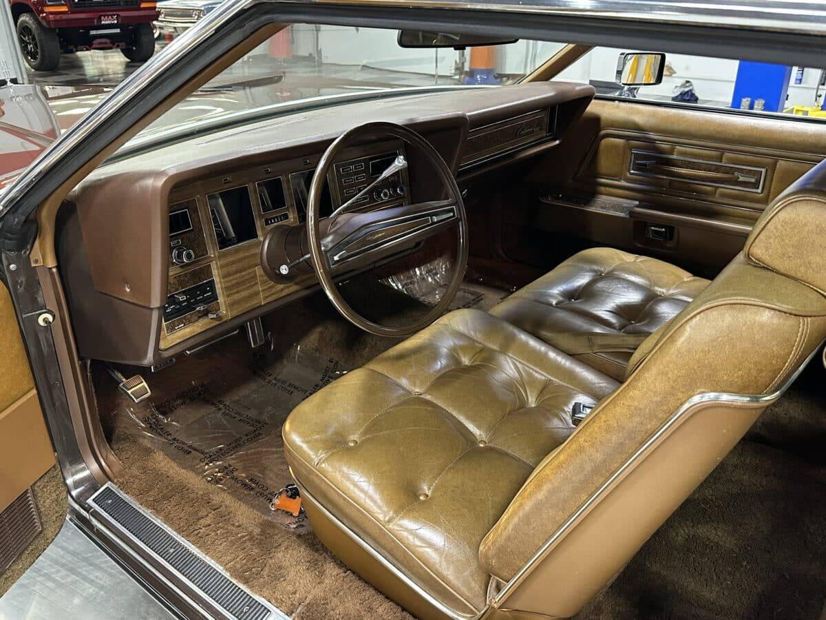 1973 Lincoln Continental 11