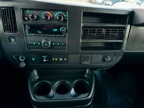 2022 Chevrolet Express 3500