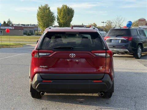 2019 Toyota RAV4 LE