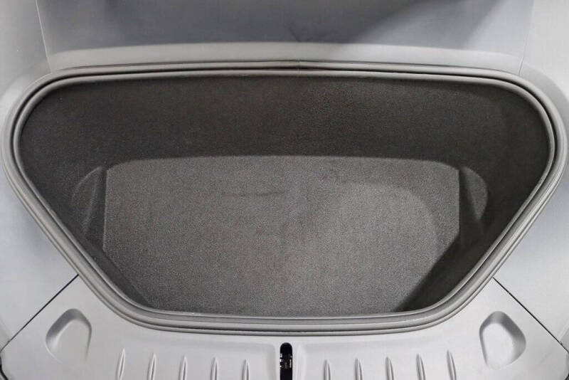 2023 Tesla Model S Plaid