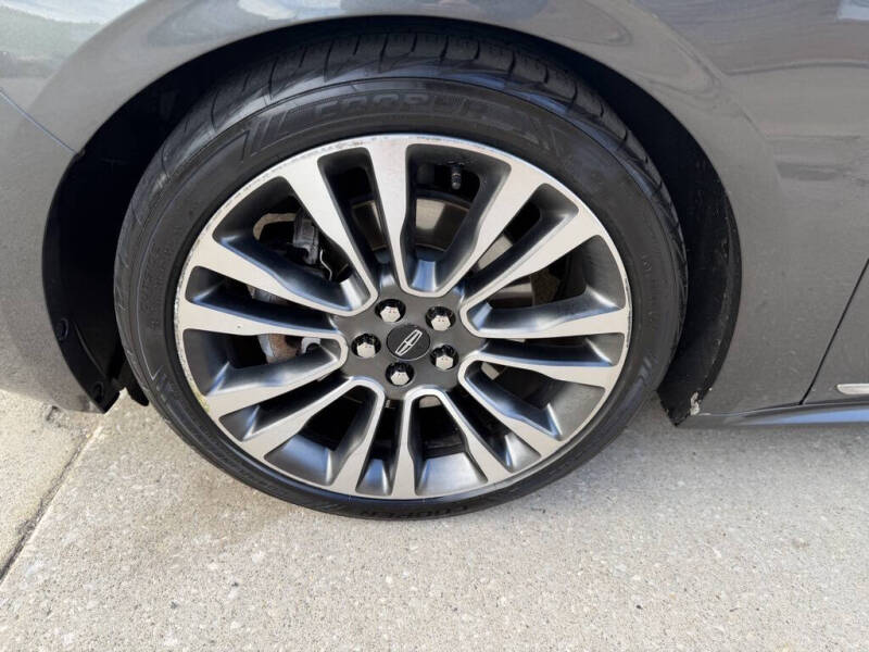 2017 Lincoln Continental Select