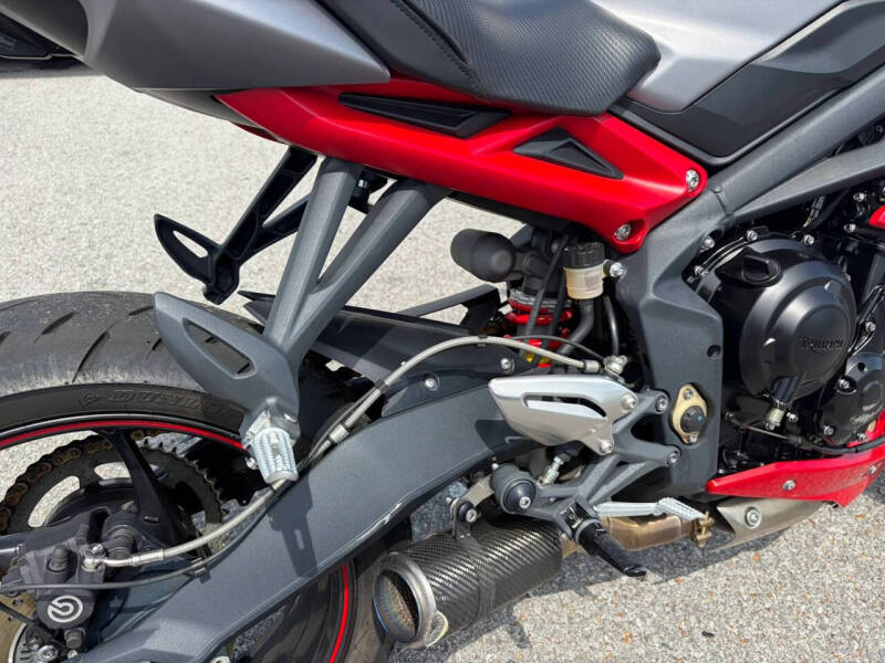 2014 Triumph Street Triple R (ABS)