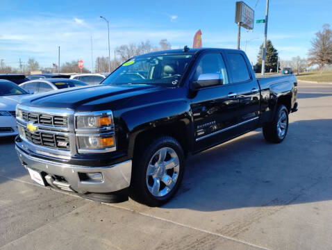 2014 Chevrolet Silverado 1500 for sale at Triangle Auto Sales in Omaha NE