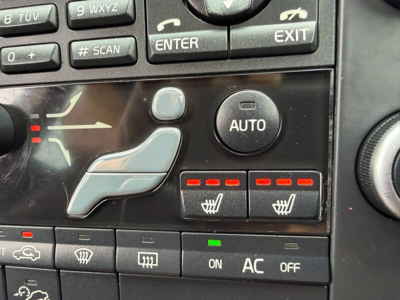 2011 Volvo XC70 3.2