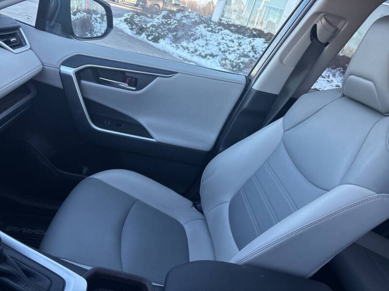 2020 Toyota RAV4 Hybrid Limited