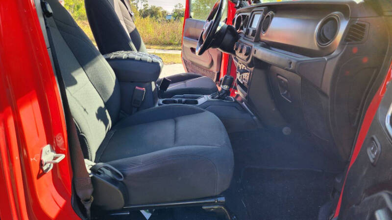 2020 Jeep Gladiator Sport S