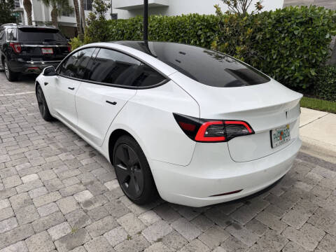 2021 Tesla Model 3 Standard Range Plus
