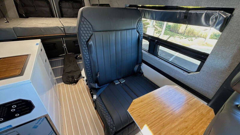 2025 Mercedes-Benz Sprinter