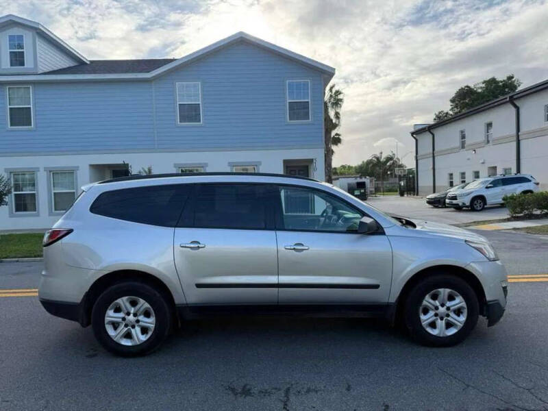 2017 Chevrolet Traverse LS