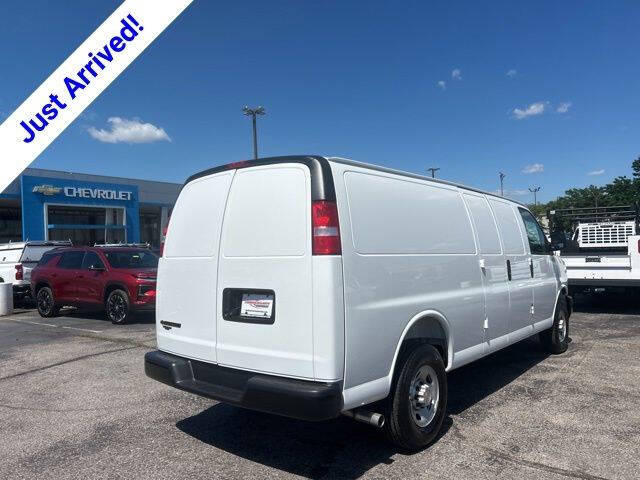 2026 Chevrolet Express 2500