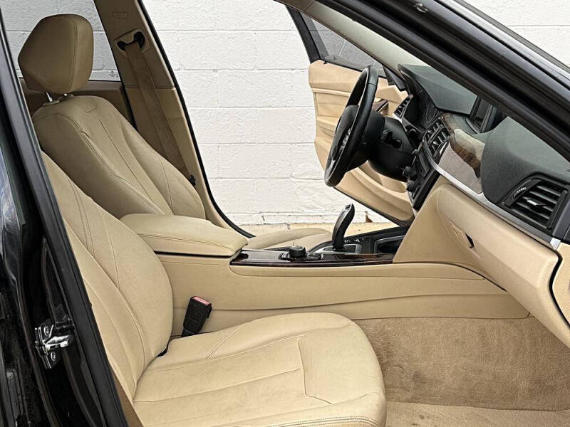 2013 BMW 3 Series 328i