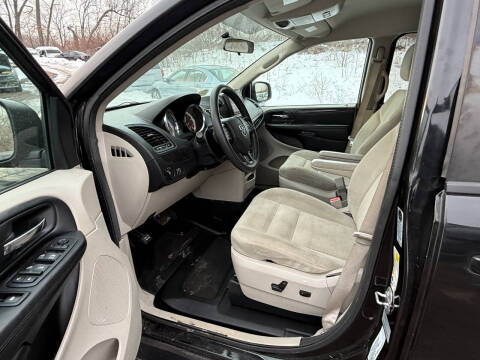 2016 Dodge Grand Caravan SXT Plus