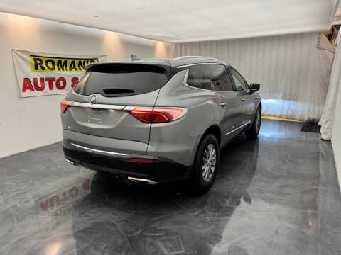 2023 Buick Enclave Essence