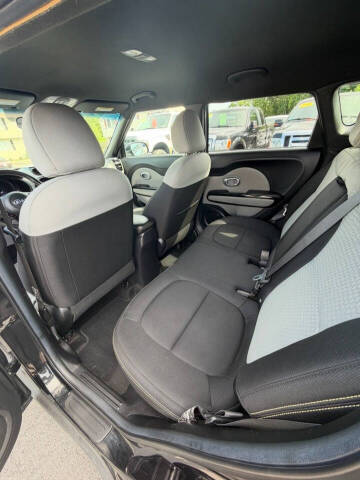 2016 Kia Soul +