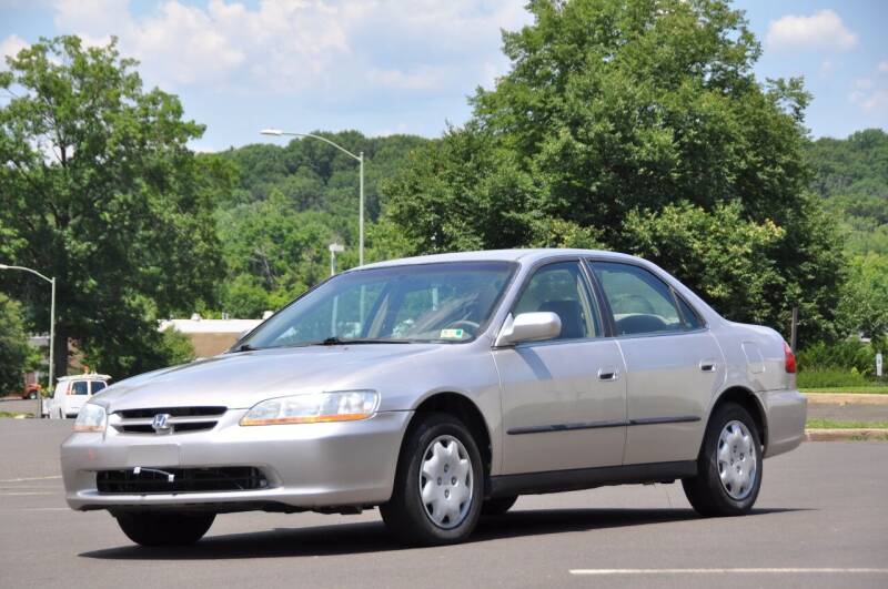 1998 Honda Accord for sale at T CAR CARE INC in Philadelphia PA