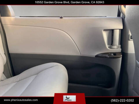 2015 Toyota Sienna