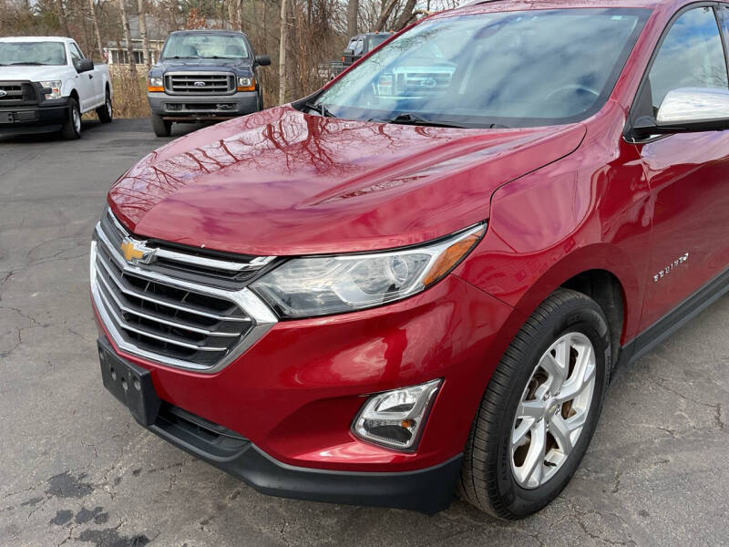 2019 Chevrolet Equinox null photo 2