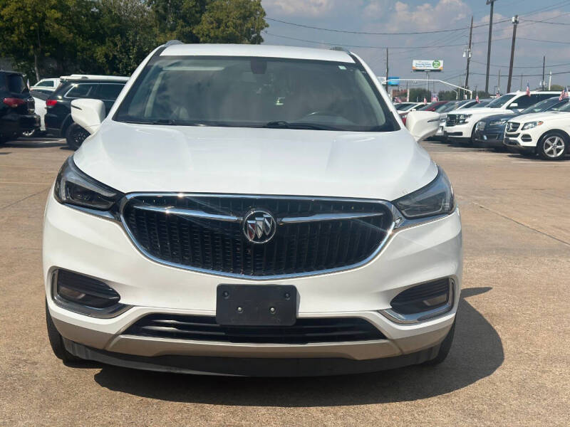 2020 Buick Enclave Essence