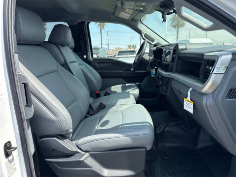 2025 Ford F-350 Super Duty XL