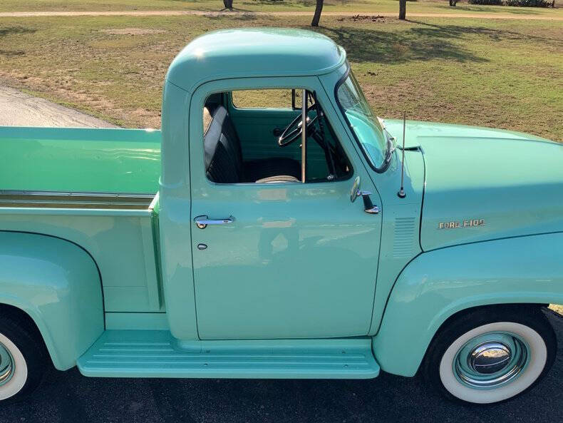 1954 Ford F-100