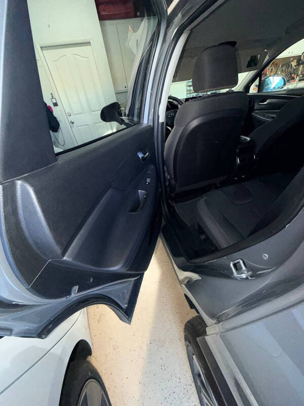 2021 Hyundai Santa Fe SE