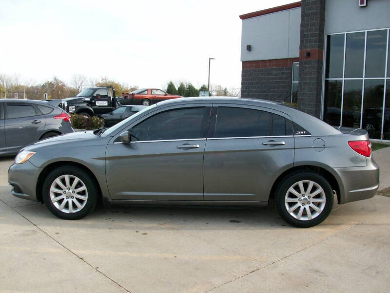2013 Chrysler 200 Touring