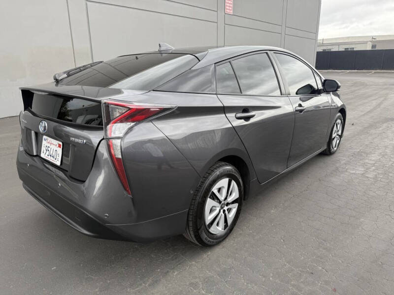 2018 Toyota Prius Two