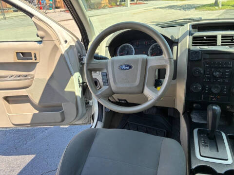 2009 Ford Escape XLS