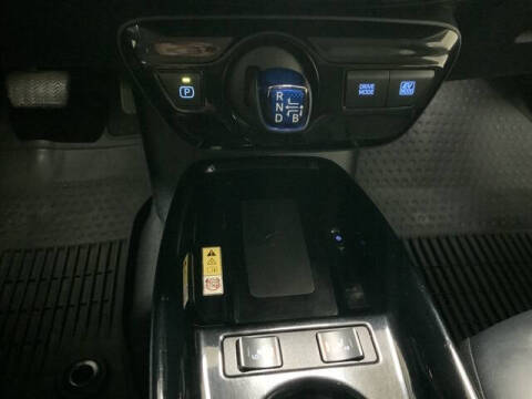 2022 Toyota Prius LE