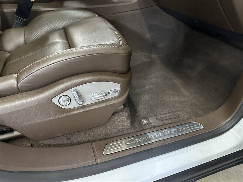 2015 Porsche Cayenne Turbo