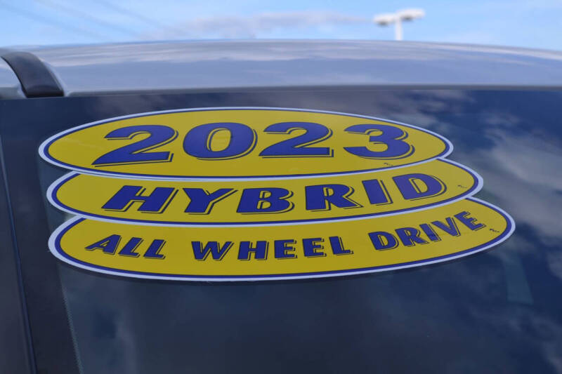 2023 Mitsubishi Outlander PHEV SE