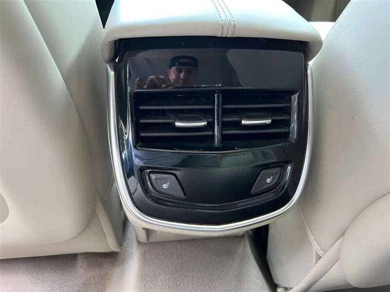 2013 Cadillac XTS Luxury Collection