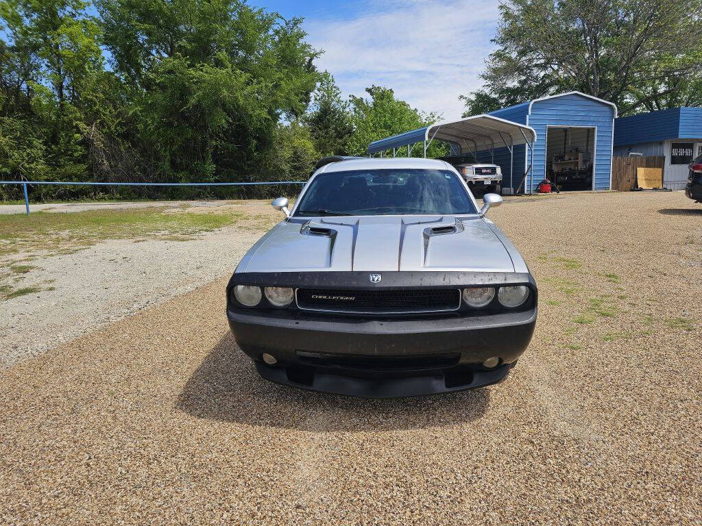 Silver 2009 Dodge Challenger SE SE 2dr Coupe 1