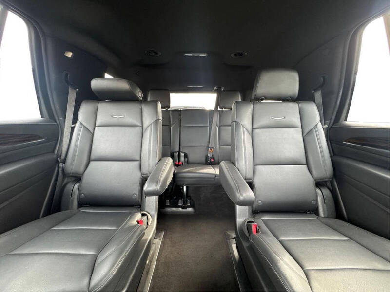 2023 Cadillac Escalade Luxury