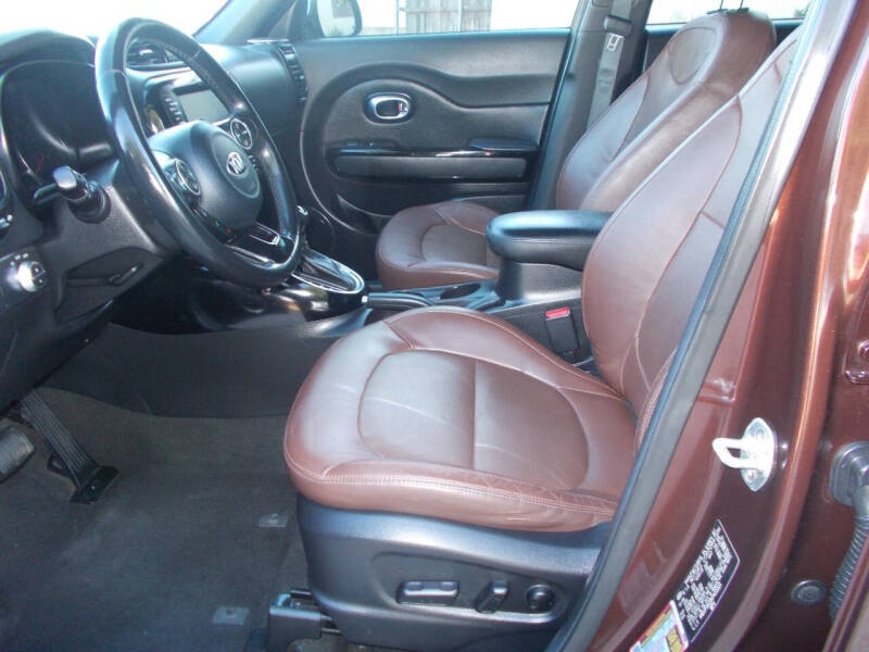 2017 Kia Soul +