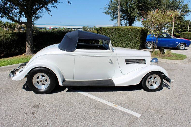 1934 Ford Cabriolet